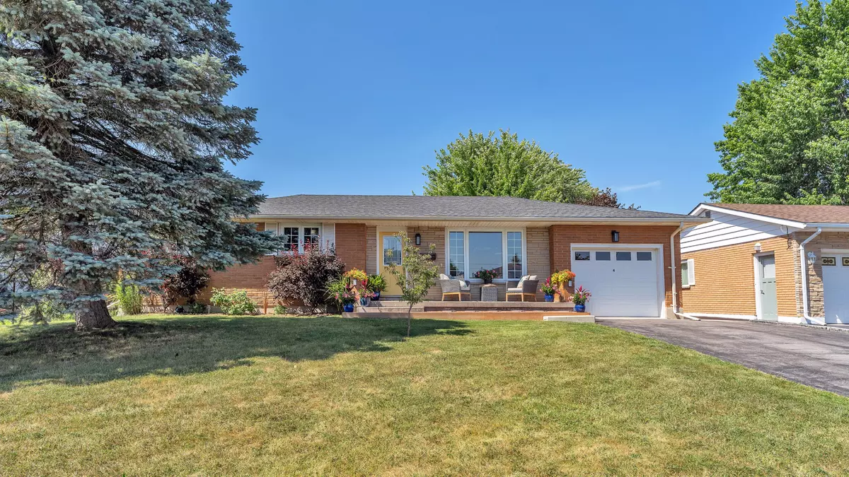 St. Thomas, ON N5R 1H2,4 Applewood CRES