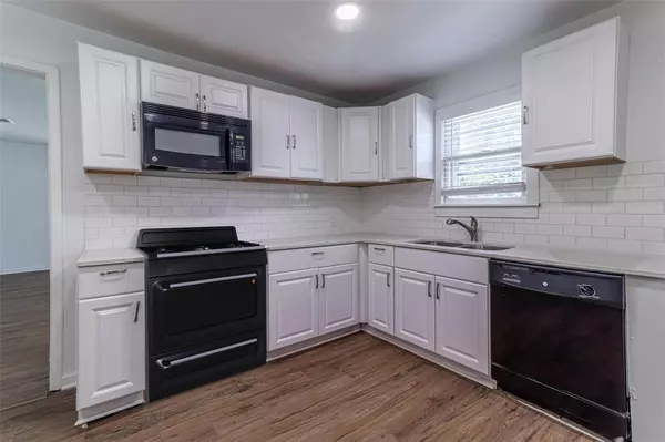 Denison, TX 75020,2622 W Johnson Street