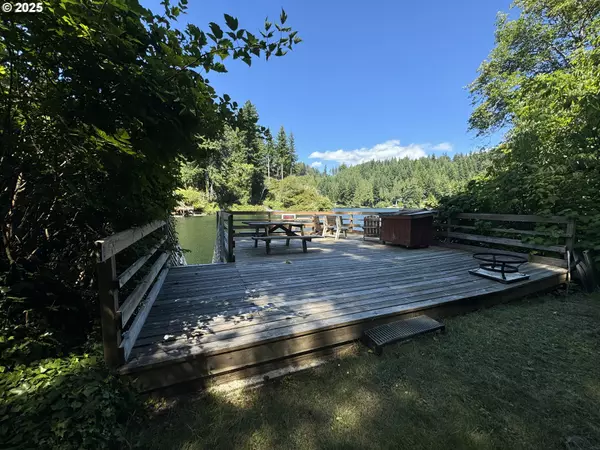 Florence, OR 97439,89093 RUSTIC LN