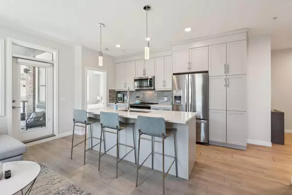 Calgary, AB T3B 6J4,80 Greenbriar PL NW #2201