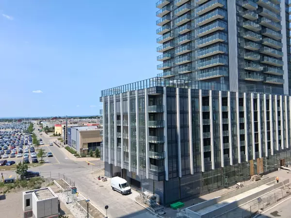 8960 Jane ST #533, Vaughan, ON L4K 0N9