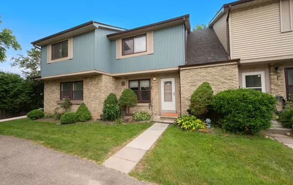 6433 Charing DR #34, Mississauga, ON L5N 1L6