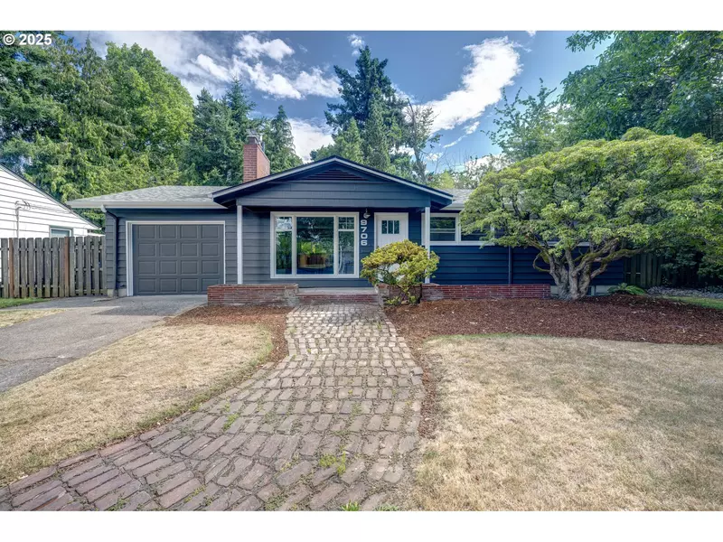 9706 SE GRANT CT, Portland, OR 97216