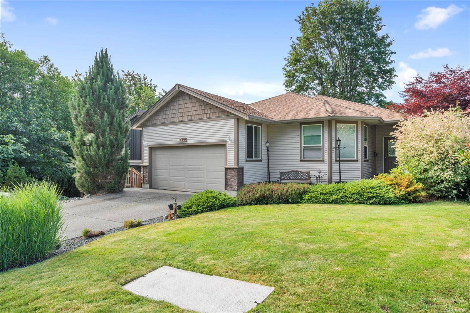 490 Alpen Way, Nanaimo, BC V9R 0B9