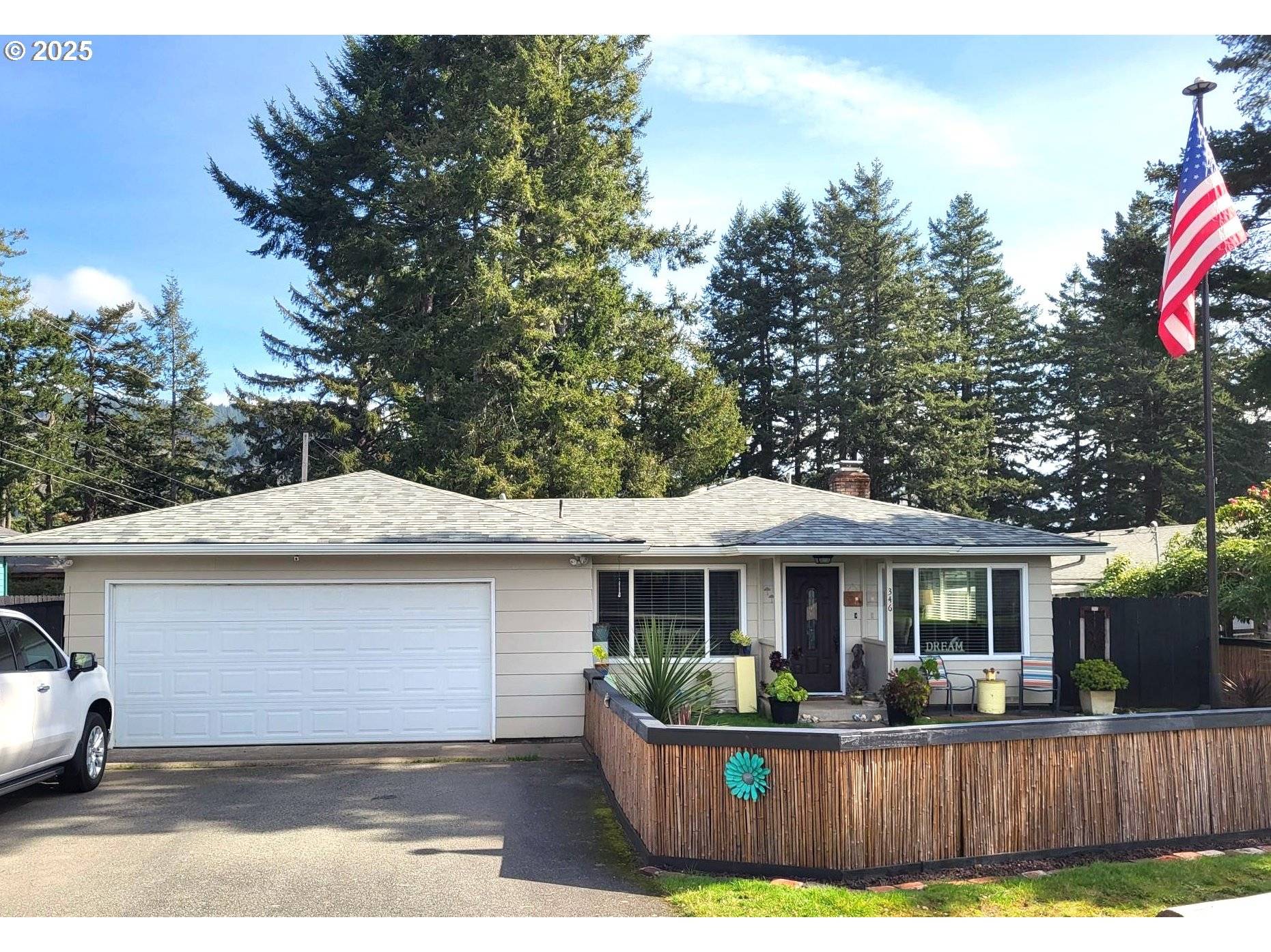 346 DEL NORTE LN, Brookings, OR 97415