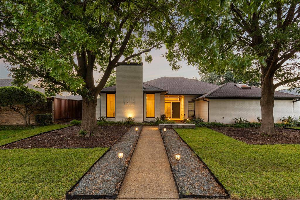 Dallas, TX 75248,16114 Shadybank Drive