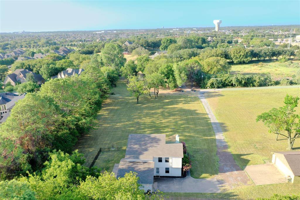Southlake, TX 76092,220 Sweet Street