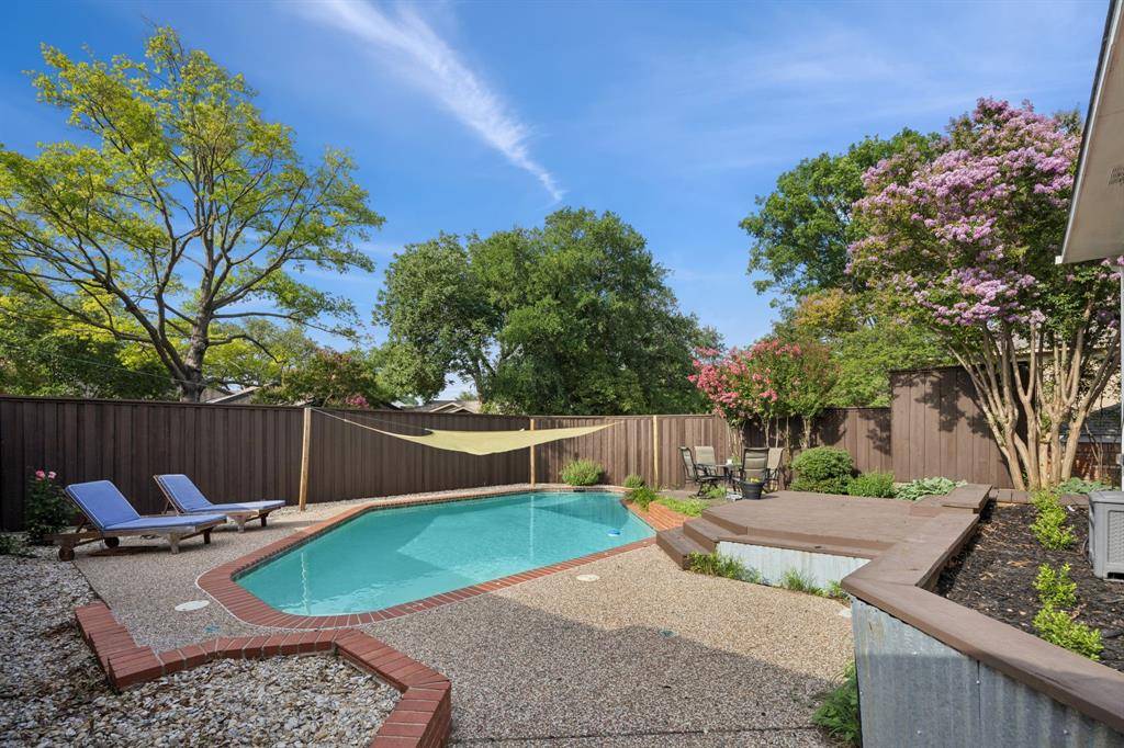 9227 Whitehurst Drive, Dallas, TX 75243