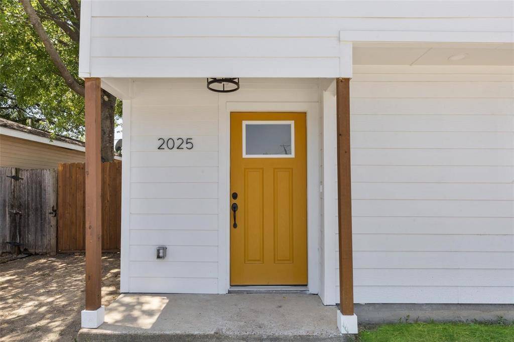 Dallas, TX 75217,2025 Red Cloud Drive