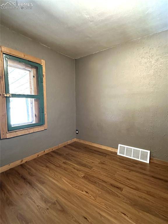 Pueblo, CO 81006,802-806 E Mesa DR