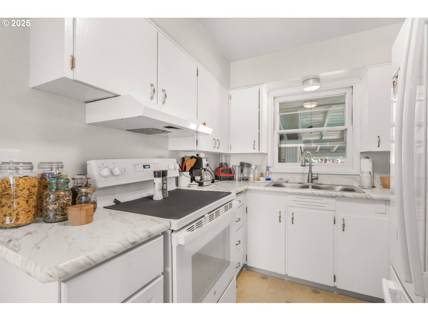 Newberg, OR 97132,1525 E 2ND ST