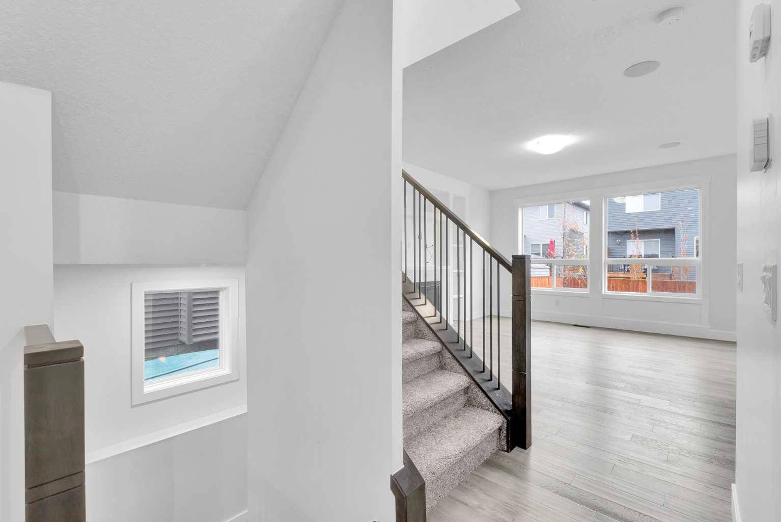 Strathmore, AB T1P 0G1,708 Edgefield CRES
