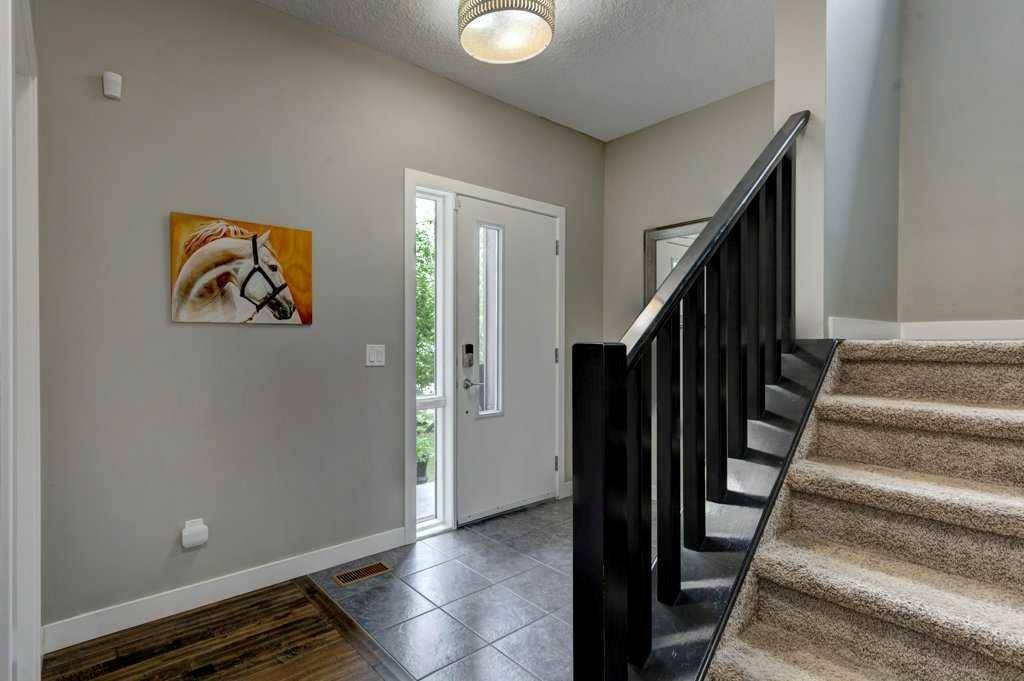 Calgary, AB T2X0T6,164 Walden SQ Southeast
