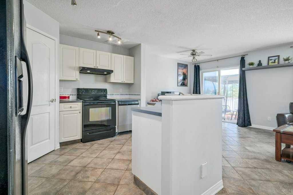 Calgary, AB T1Y 7A3,47 San Diego PL Northeast
