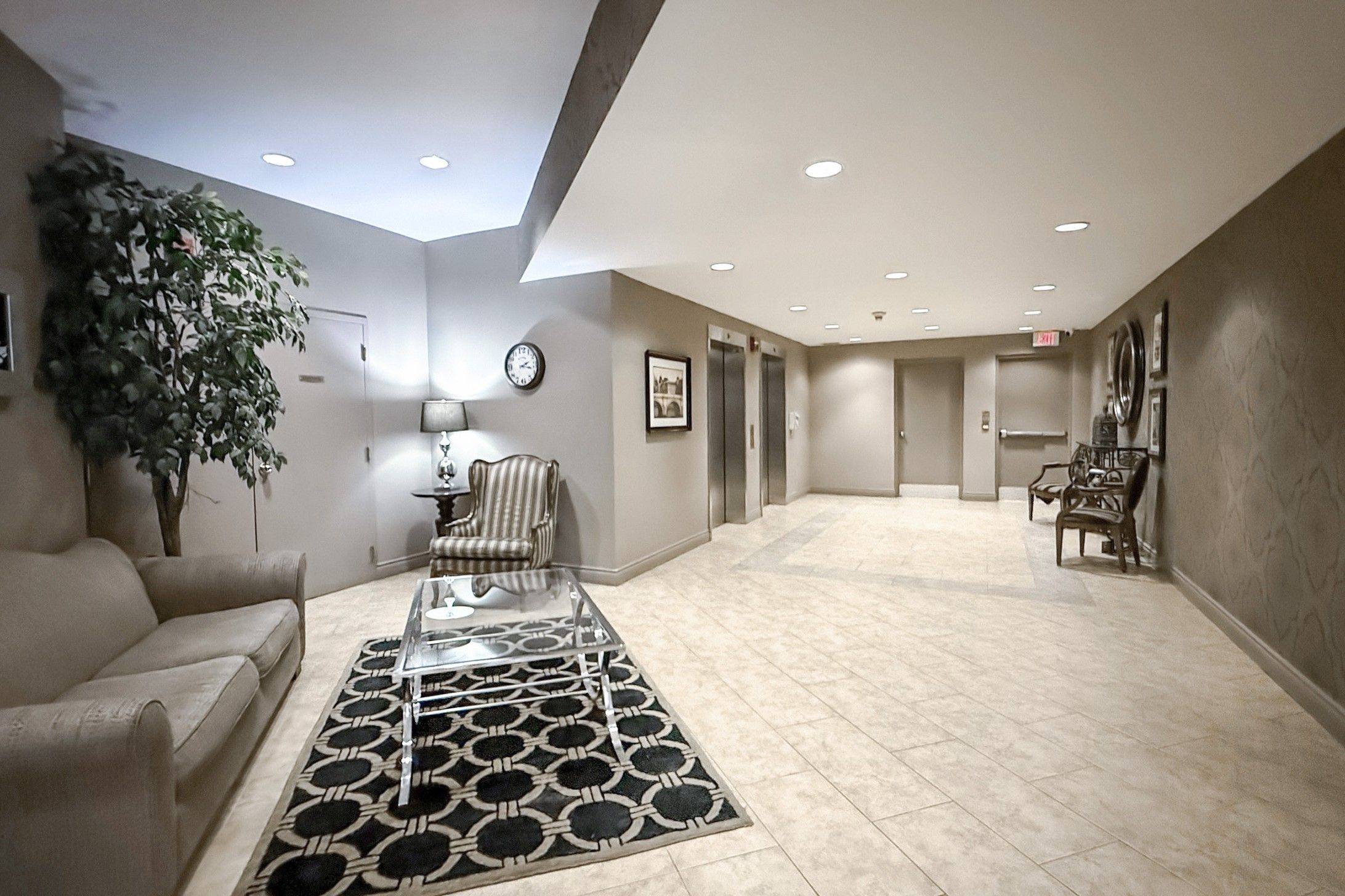 Toronto C04, ON M4N 3R9,18 Wanless AVE #505