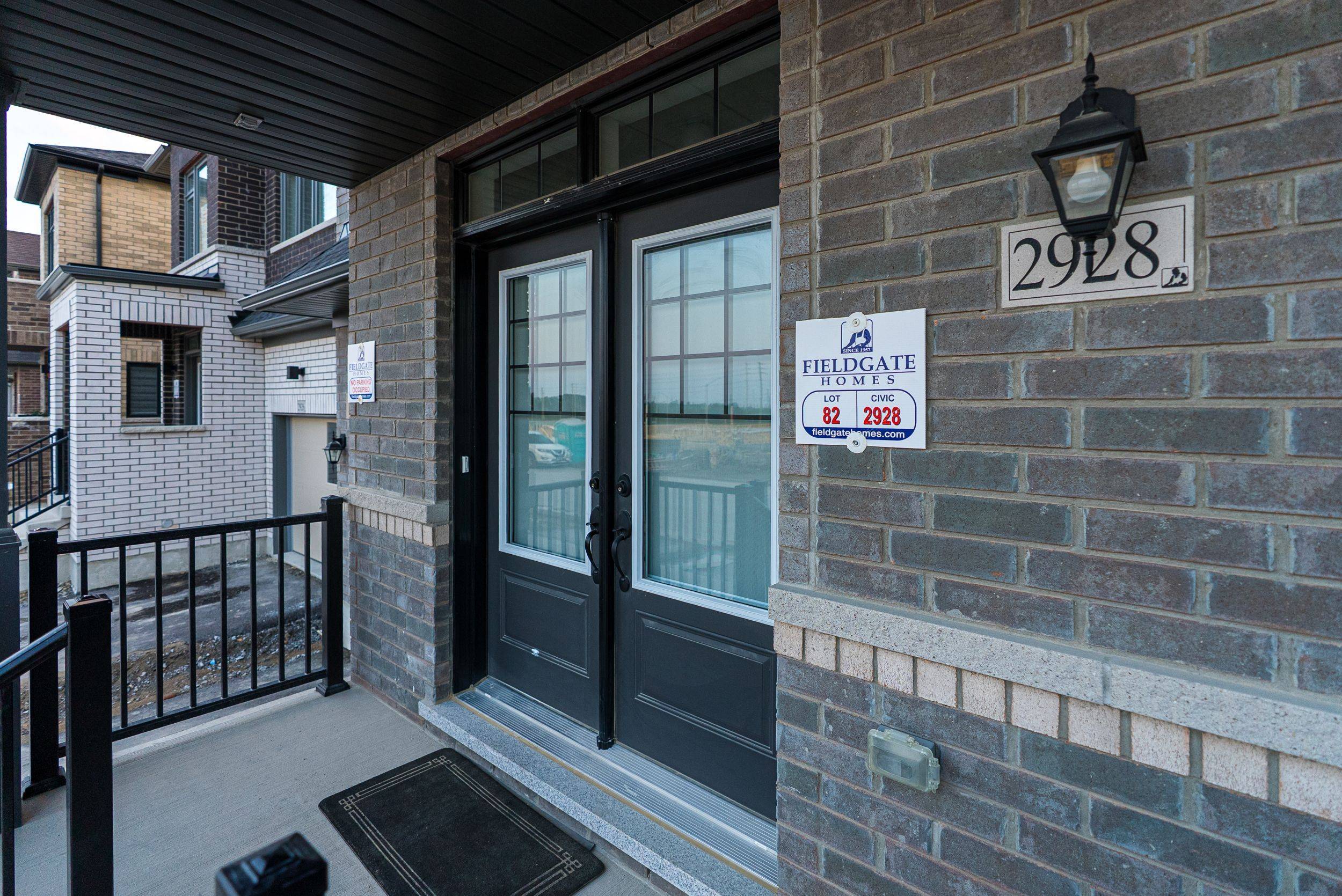 Pickering, ON L1X 0S1,2928 Starlight DR