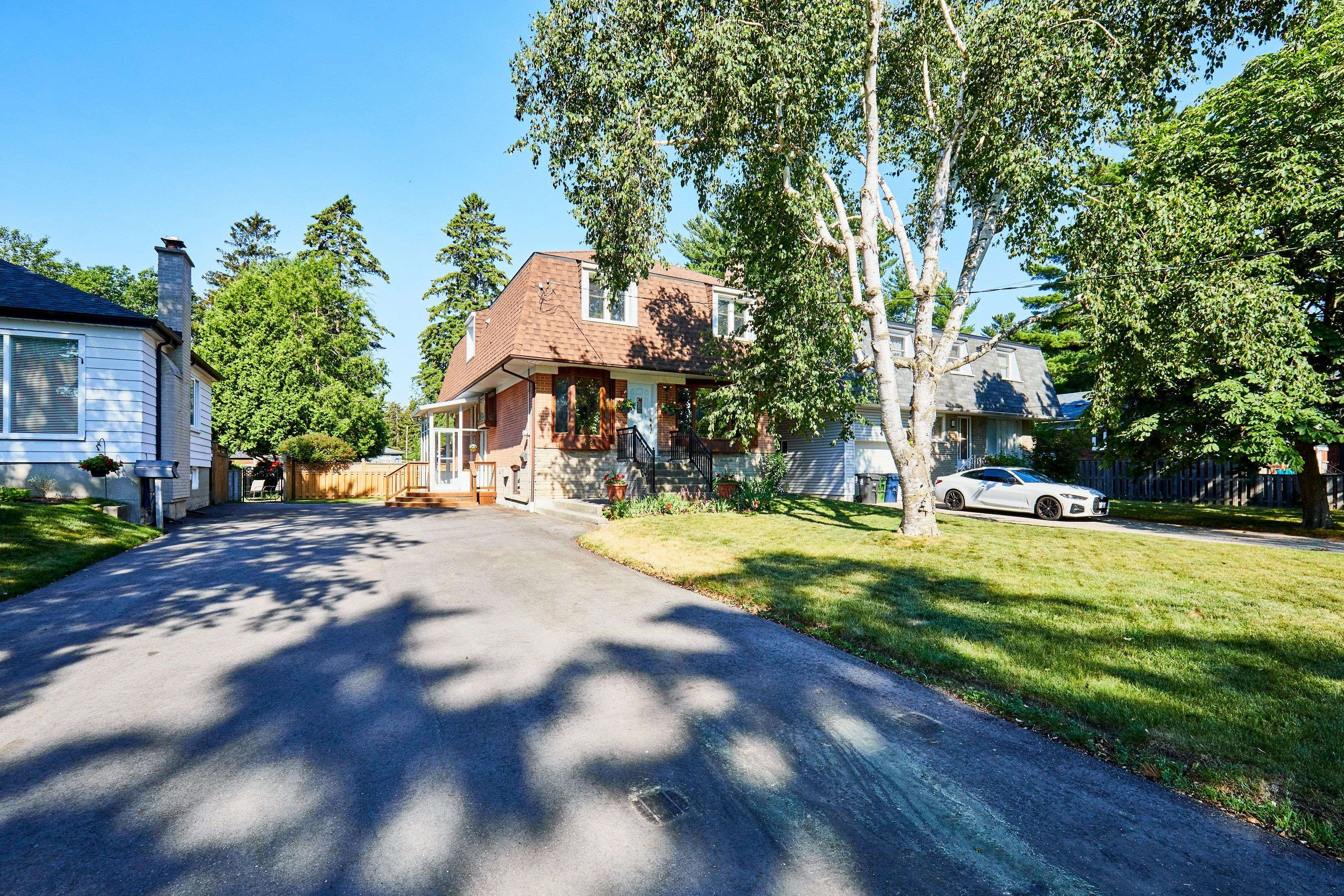 Toronto E10, ON M1C 1C6,42 Gladys RD