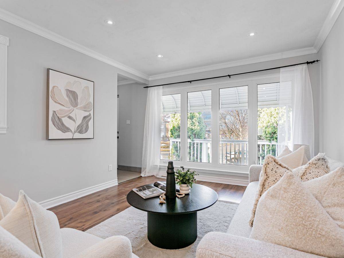 Toronto E04, ON M1L 1S6,67 Trinnell BLVD