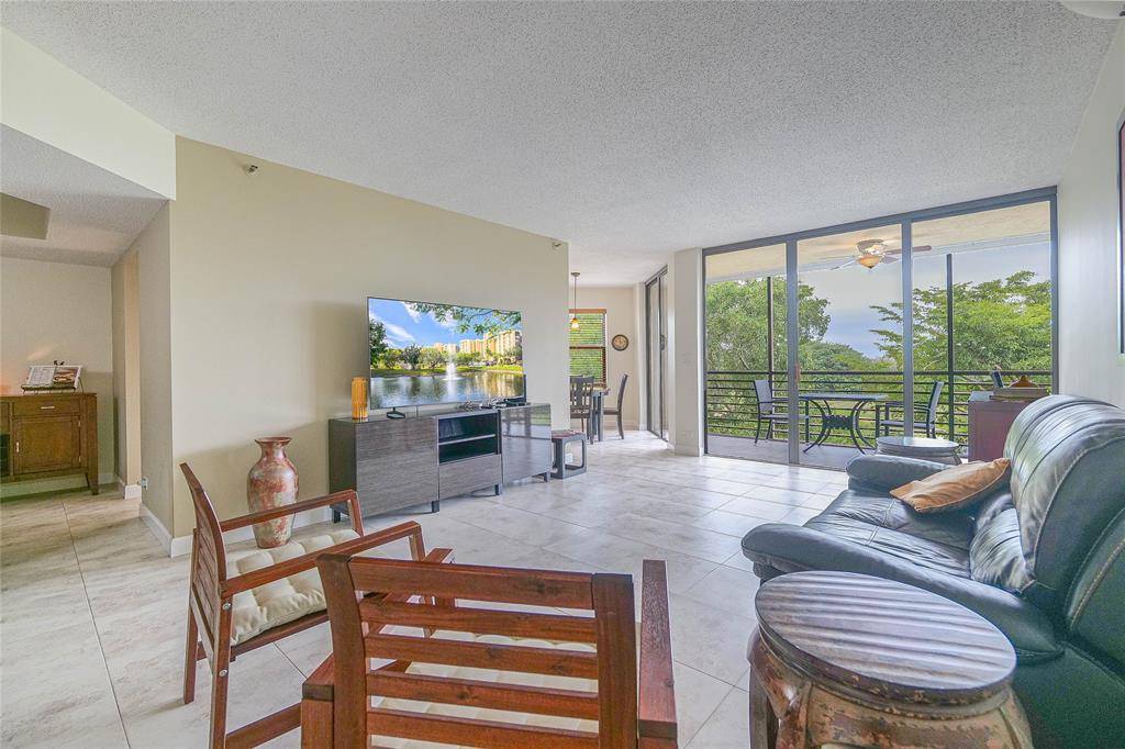 Lauderhill, FL 33319,7400 Radice Ct #407