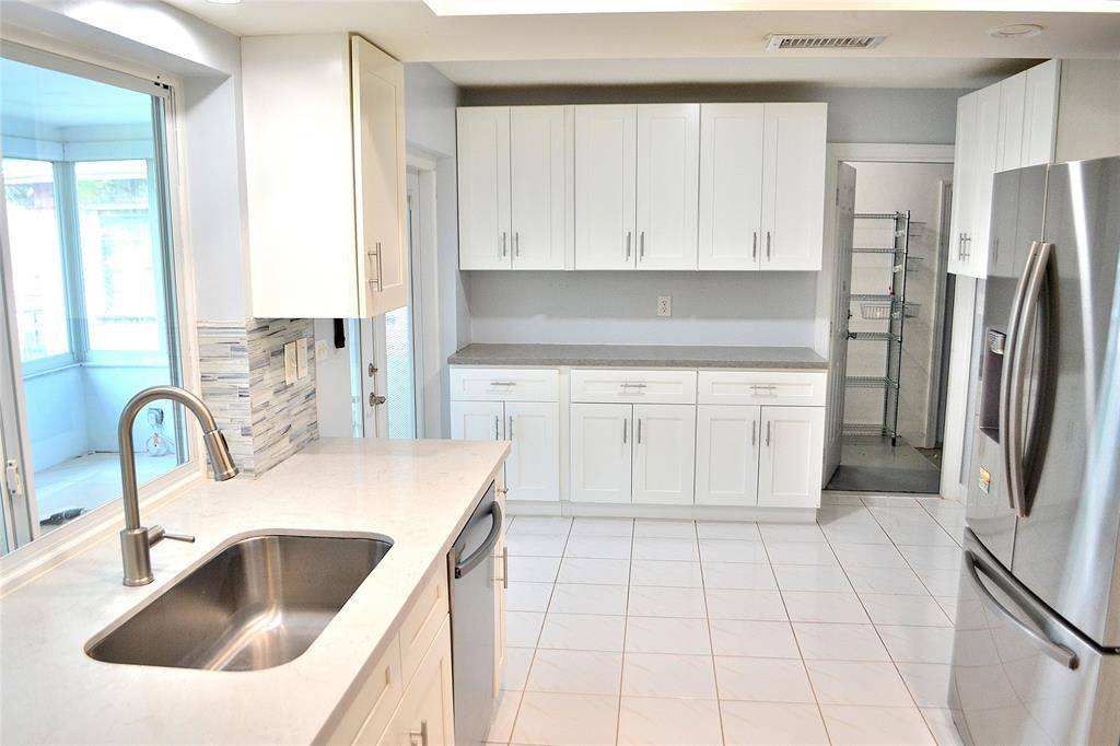 Tamarac, FL 33321,6600 NW 57th Ct