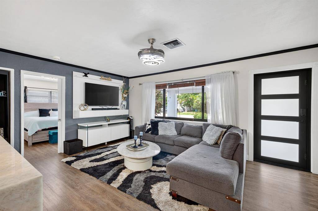 Fort Lauderdale, FL 33334,4660 NE 3rd Ave