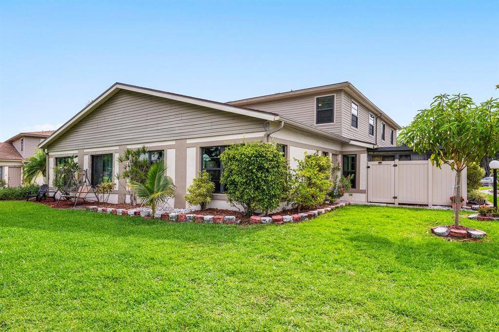 West Palm Beach, FL 33417,4435 Willow Pond Rd #B