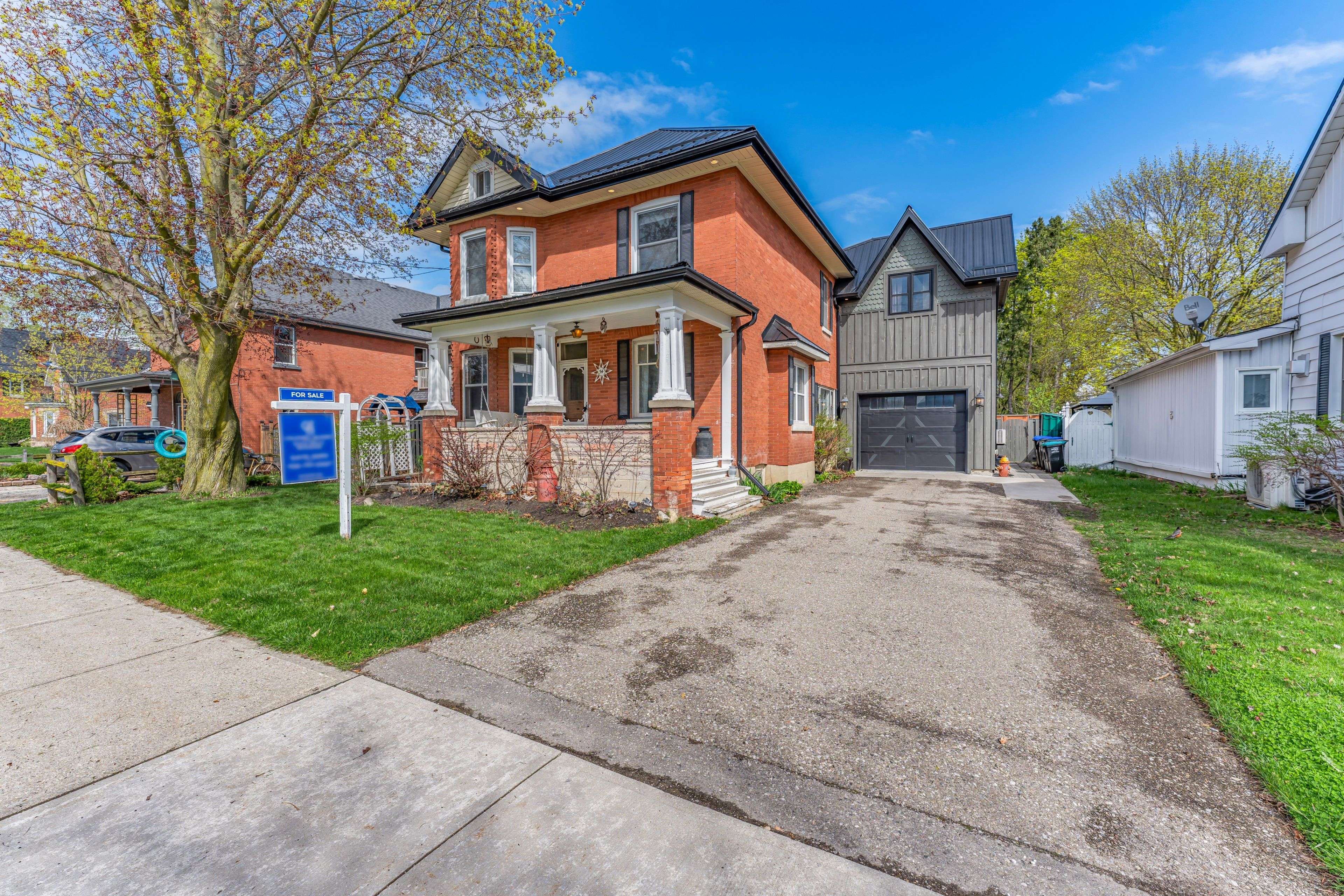 54 Nelson ST W, New Tecumseth, ON L9R 1H1