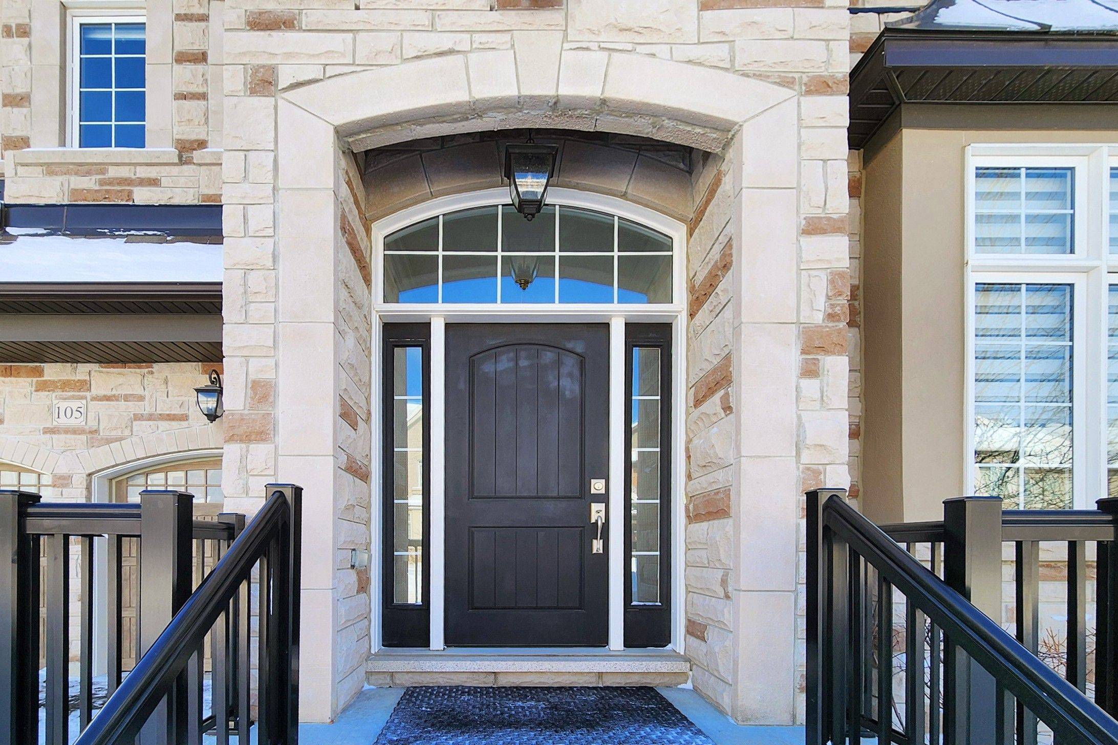 Aurora, ON L4G 3H8,105 Bridgepointe CT