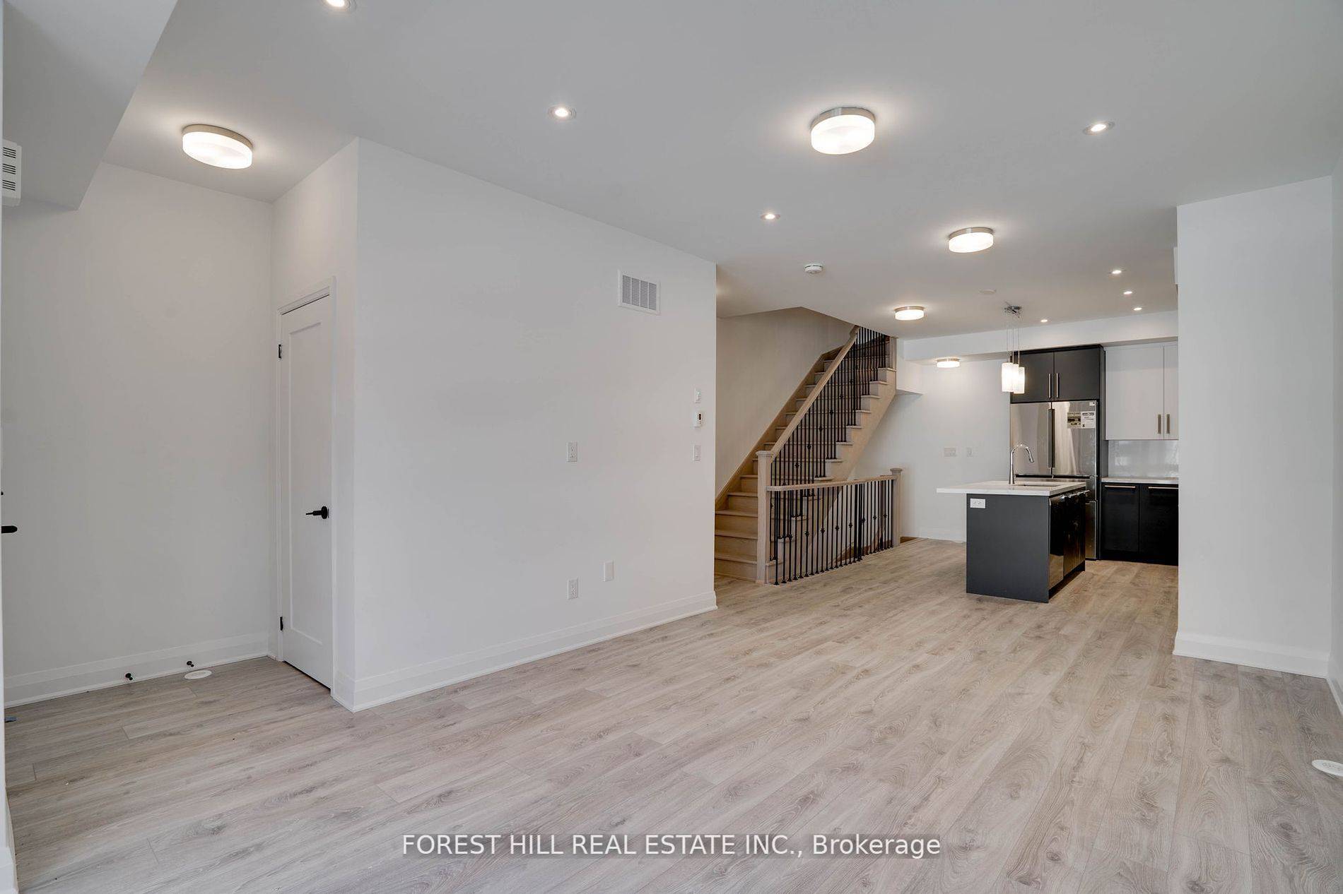 Vaughan, ON L4J 0M1,16 Chesley ST