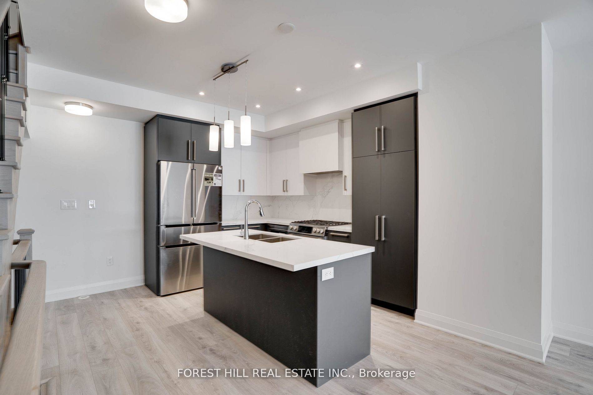 Vaughan, ON L4J 0M1,16 Chesley ST