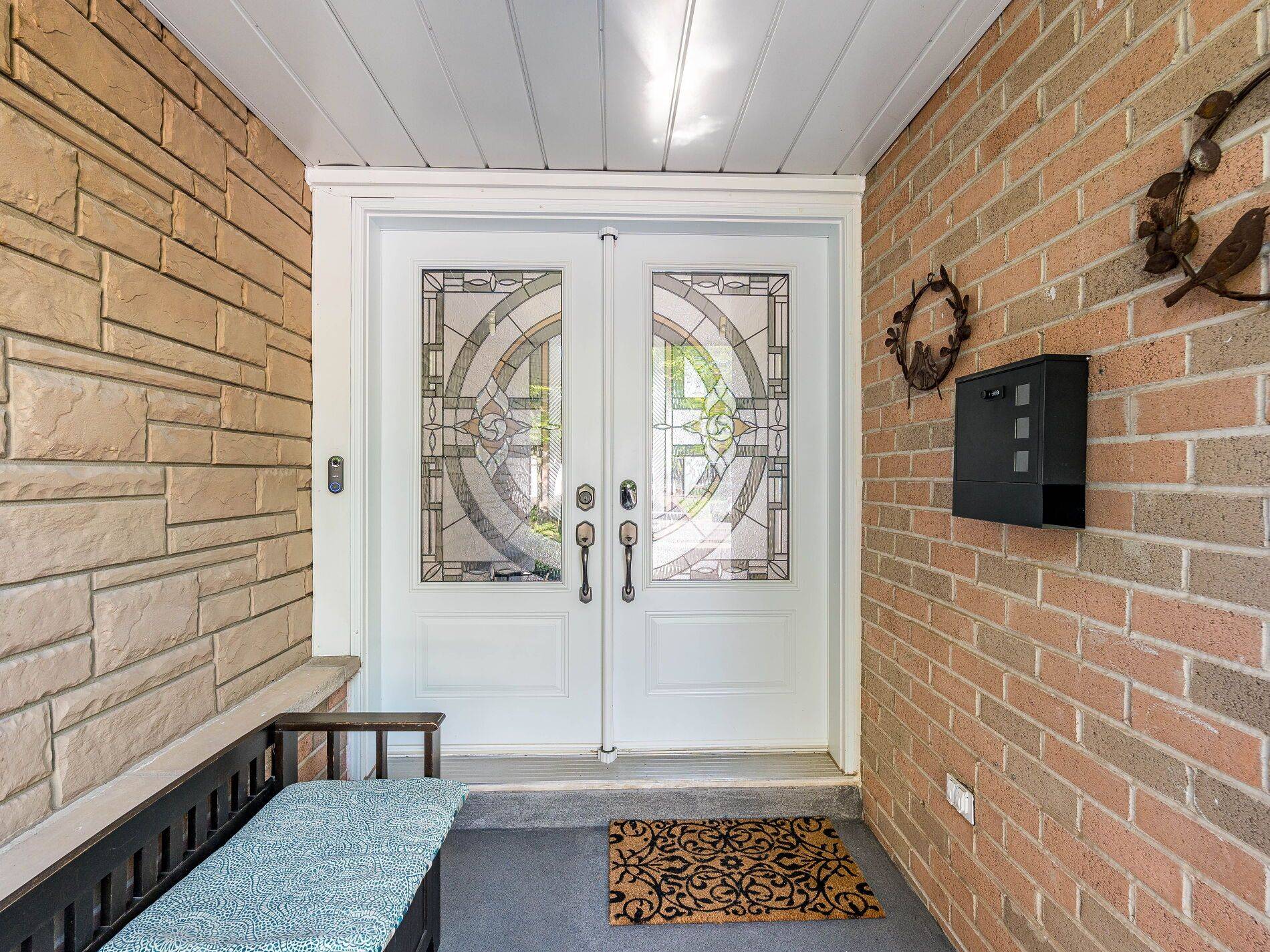 Burlington, ON L7L 4Z8,4210 Longmoor DR E