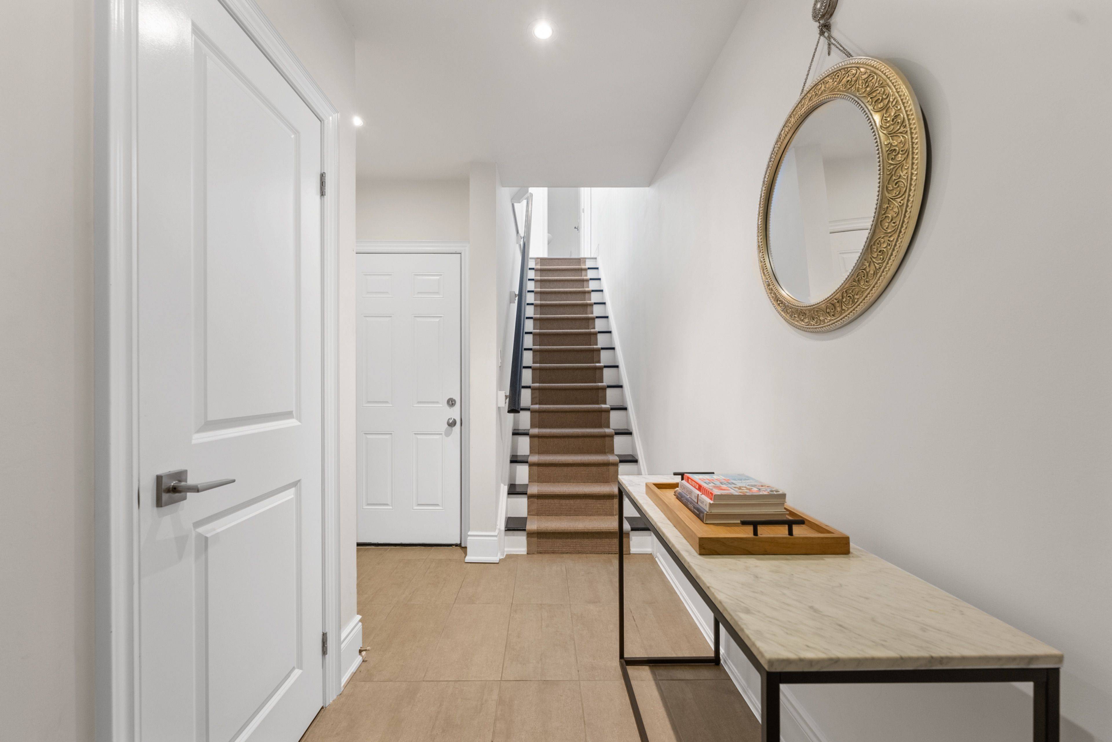 Mississauga, ON L5M 0X9,4380 Mississauga RD #8