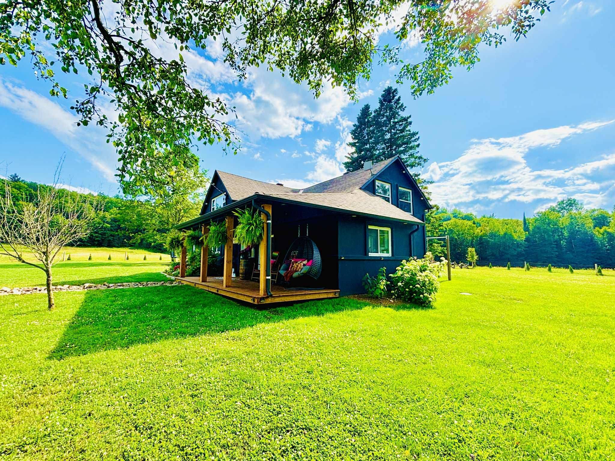 1221 Bay Lake RD, Faraday, ON K0L 1C0
