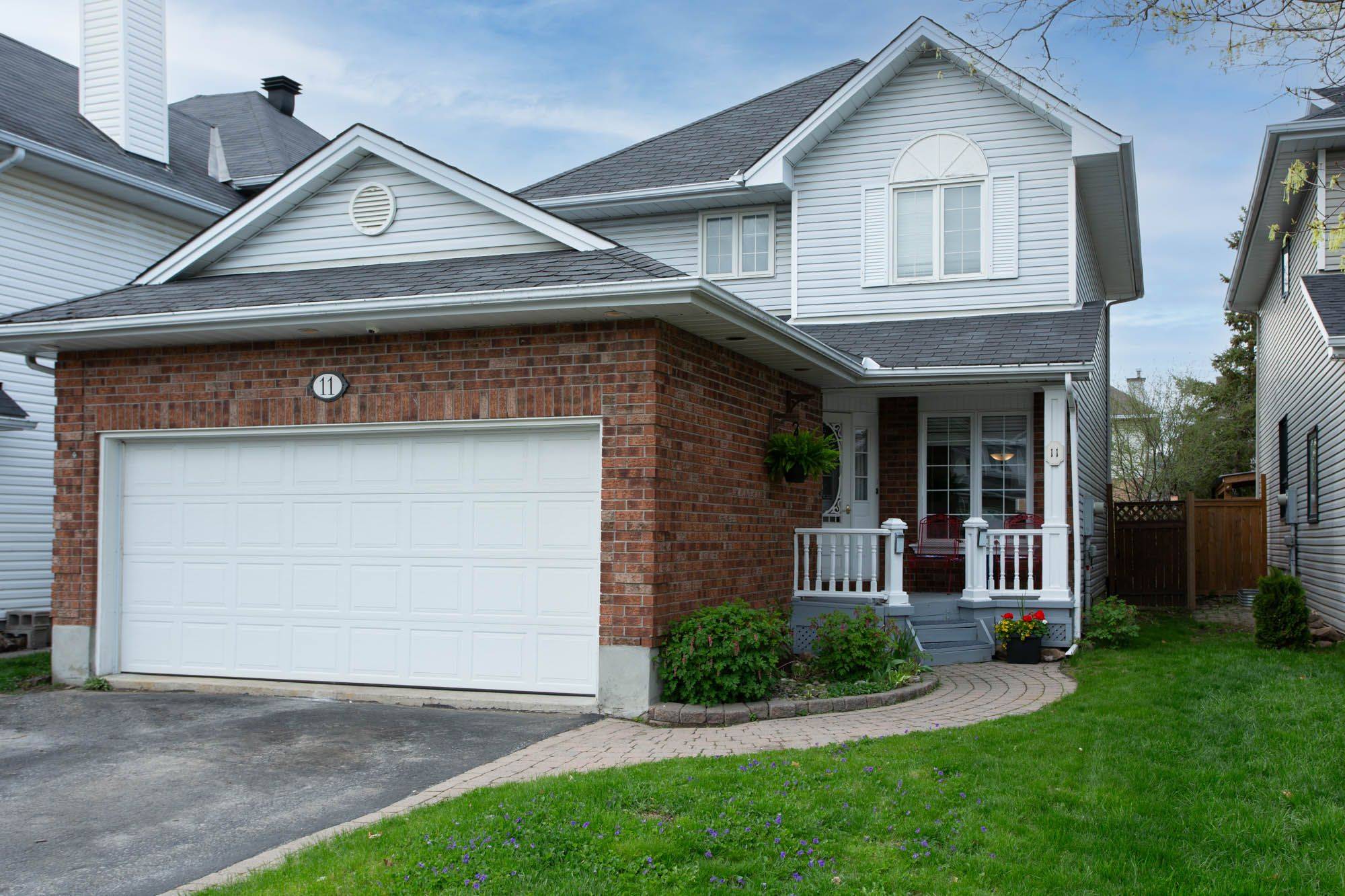 11 Royal Field CRES, Barrhaven, ON K2J 4G1