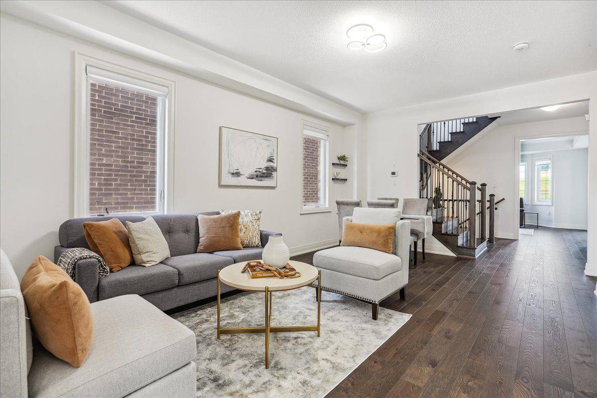 Hamilton, ON L8B 1Y6,81 Granite Ridge TRL