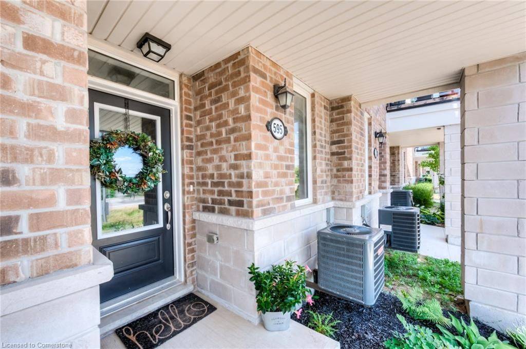 Kitchener, ON N2R 0L7,595 Goldenrod LN
