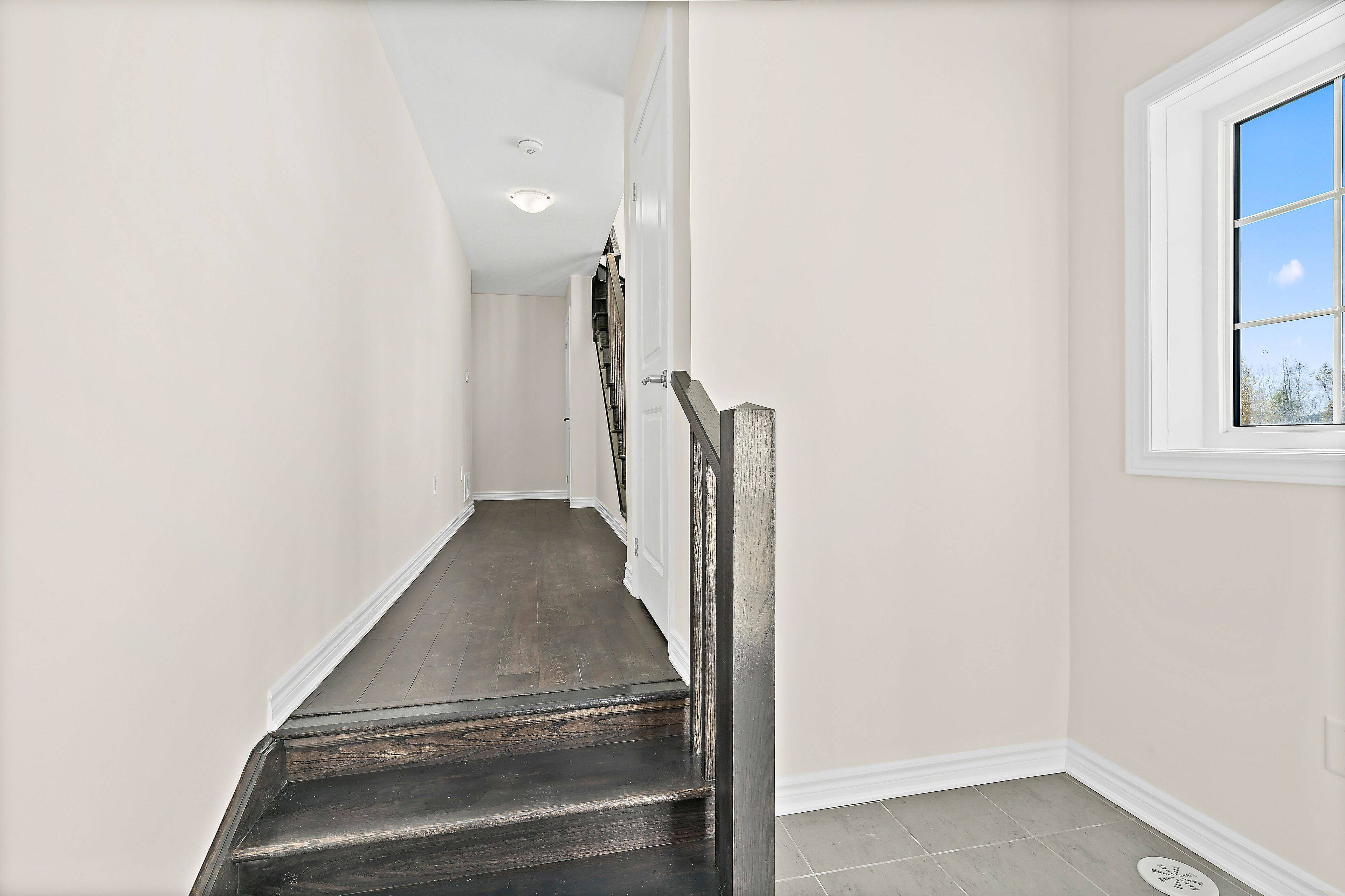 Hamilton, ON L9G 3K9,305 Garner RD #28
