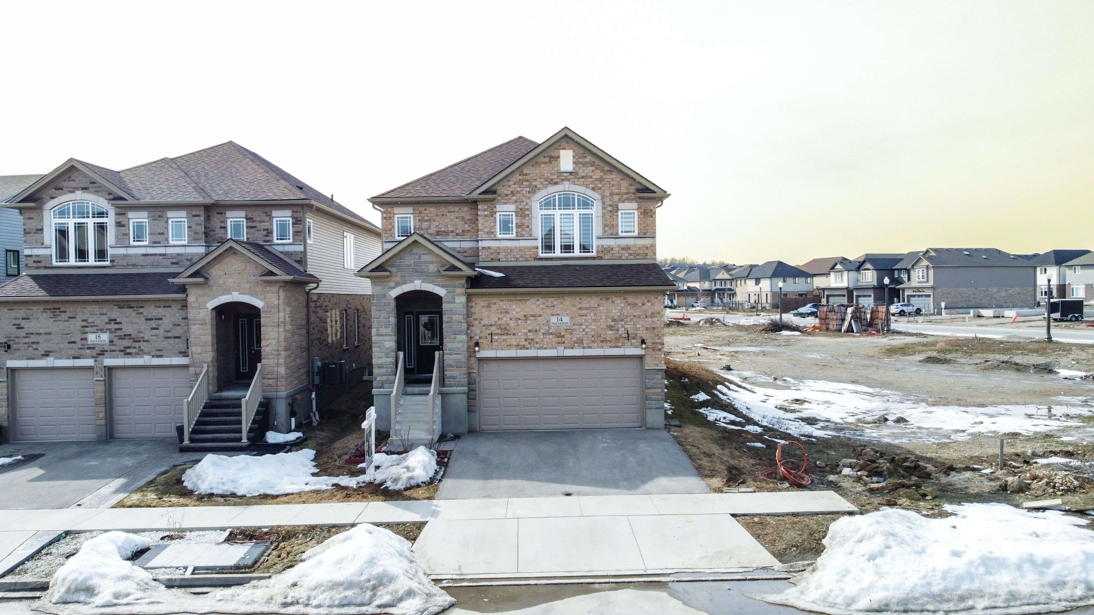 14 Waterbow TRL, Kitchener, ON N2A 0K7