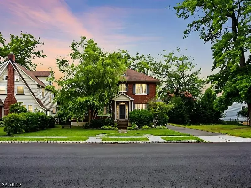 Westfield Town, NJ 07090,258 Hyslip Ave
