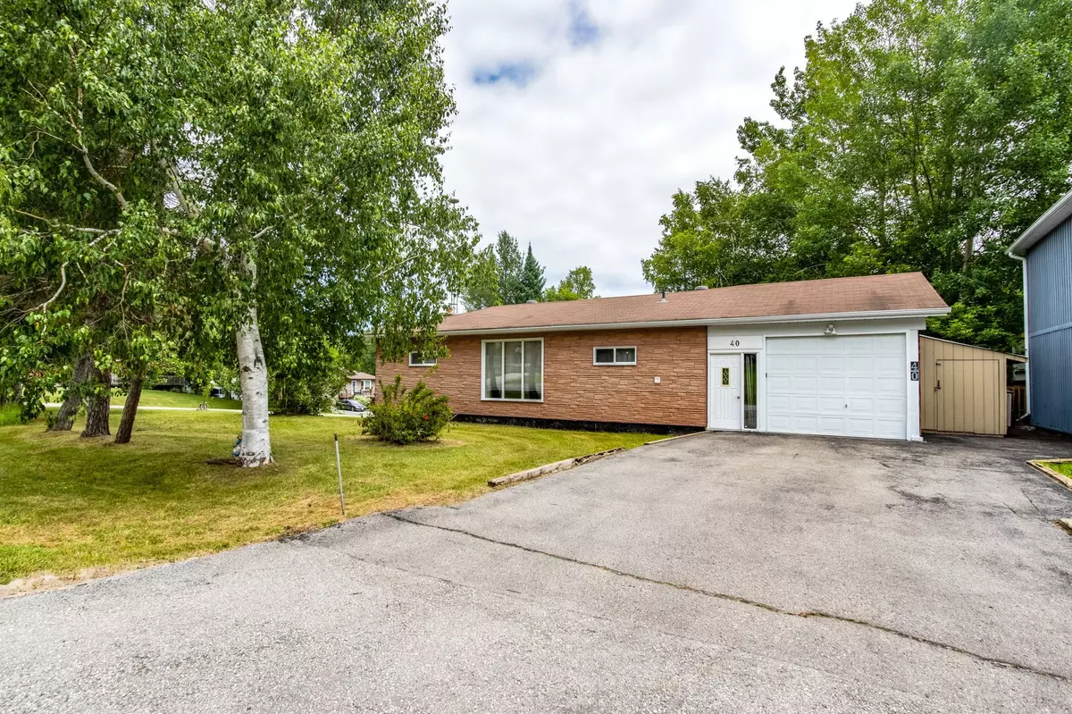 Penetanguishene, ON L9M 1R5,40 Lepage DR