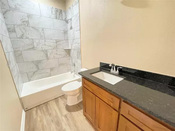 Mineral Wells, TX 76067,812 SE 15th Street