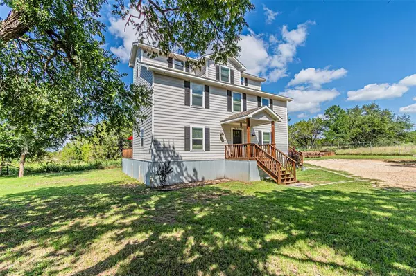 Granbury, TX 76048,3135 Brazos River Drive