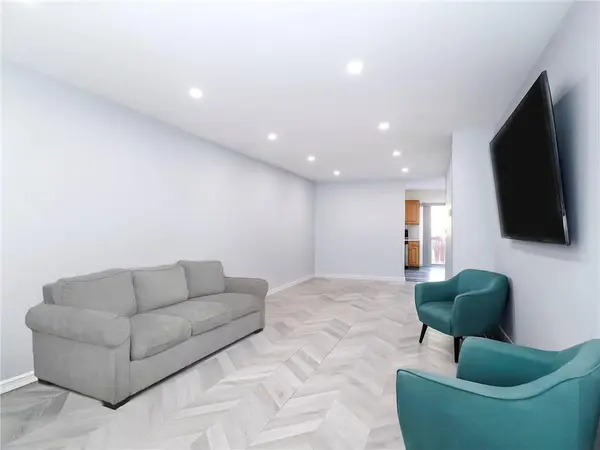 Staten  Island, NY 10302,273-B Jewett AVE