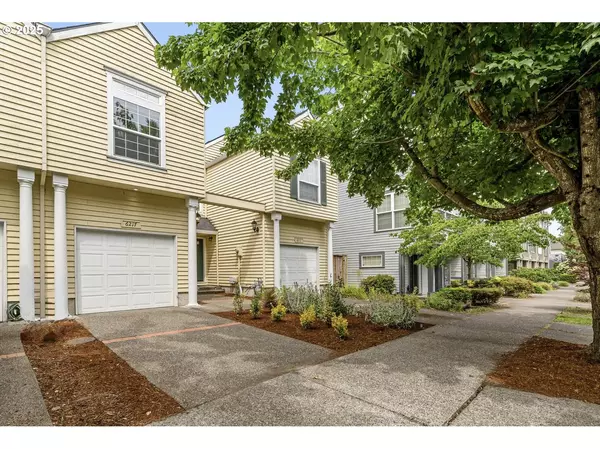 6217 S VIRGINIA AVE, Portland, OR 97239