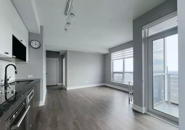 Toronto E07, ON M1S 0L7,255 Village green SQ #3303