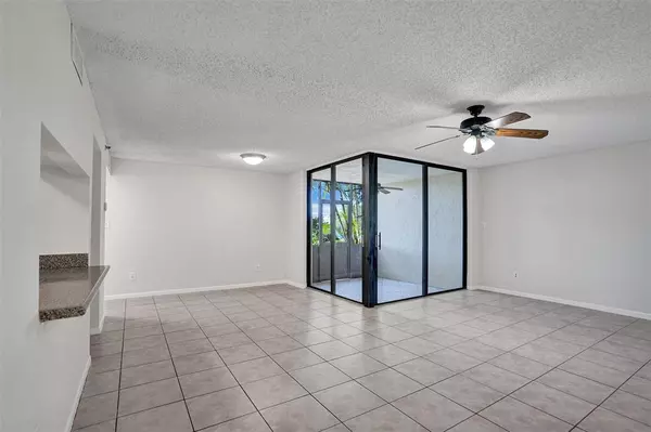 Delray Beach, FL 33444,820 Lavers Cir #G-105