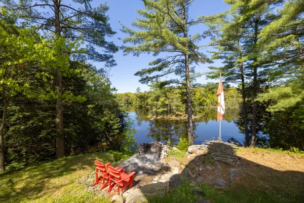Georgian Bay, ON L0K 1S0,733 Whites Falls RD