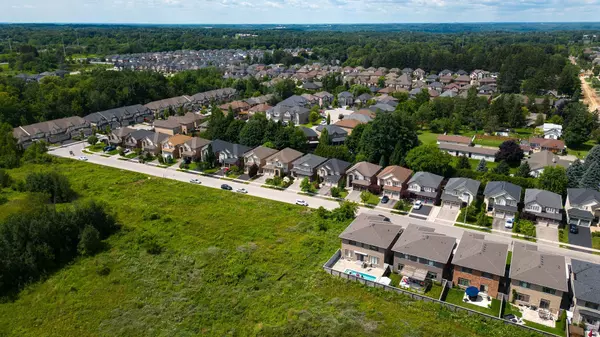 Hamilton, ON L9G 0C6,36 Secinaro AVE