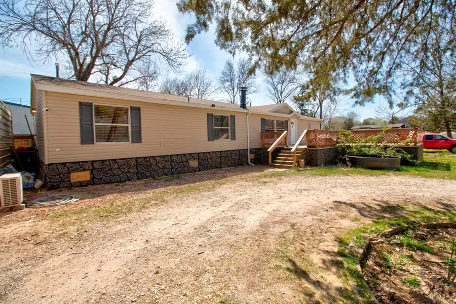 522 STONE CIRCLE, Gordonville, TX 76245