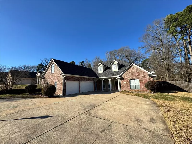 317 Dogwood South Lane, Haughton, LA 71037